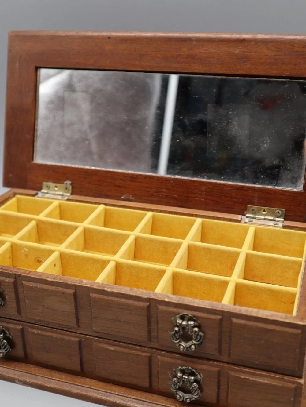 Vintage Wooden Jewelry Organizer Box w/ Mirror Velvet Lined Metal Hardware 11